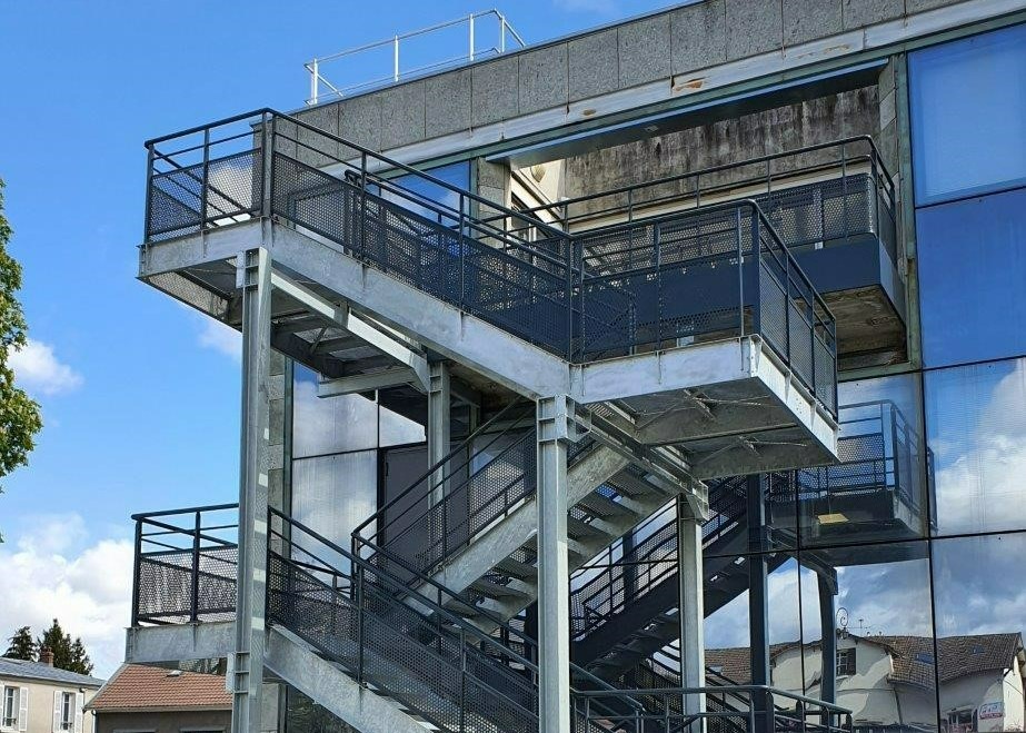 escalier métallique droit